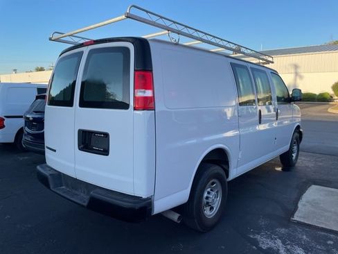 Used 2022 Chevrolet Express 2500 w/ Driver Convenience Package image 8