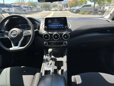 Used 2024 Nissan Sentra SV FWD image 20