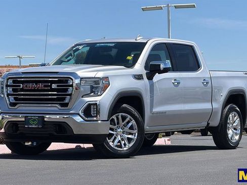 Certified 2021 GMC Sierra 1500 SLT w/ X31 Off-Road Package AWD/4WD image 8