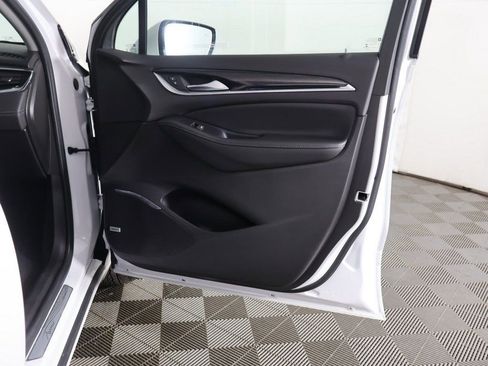 Used 2021 Buick Enclave Avenir image 28