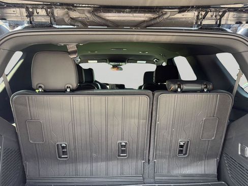 Used 2026 GMC Yukon AT4 w/ LPO, Floor Liner Package AWD/4WD image 21