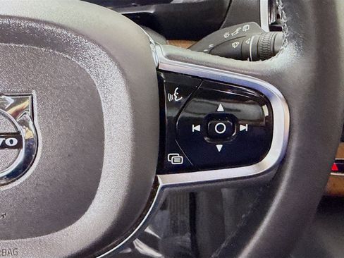 Used 2024 Volvo XC90 B5 Plus image 15