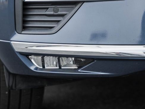 Used 2023 Volvo XC60 B5 Ultimate w/ Climate Package image 13