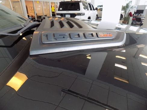 Used 2025 RAM 1500 Limited AWD/4WD image 49