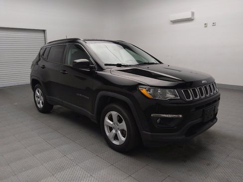 Used 2018 Jeep Compass Latitude w/ Popular Equipment Group AWD/4WD image 13