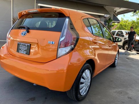 Used 2015 Toyota Prius C One FWD image 11