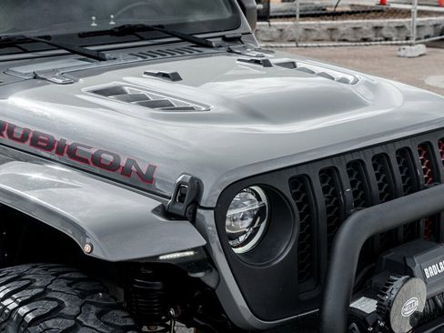Used 2021 Jeep Gladiator Rubicon AWD/4WD image 10