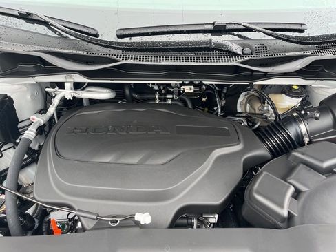 New 2026 Honda Odyssey Elite image 8