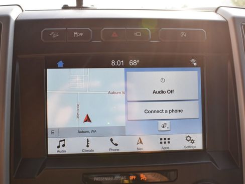Used 2018 Ford F150 Lariat w/ Equipment Group 502A Luxury AWD/4WD image 11