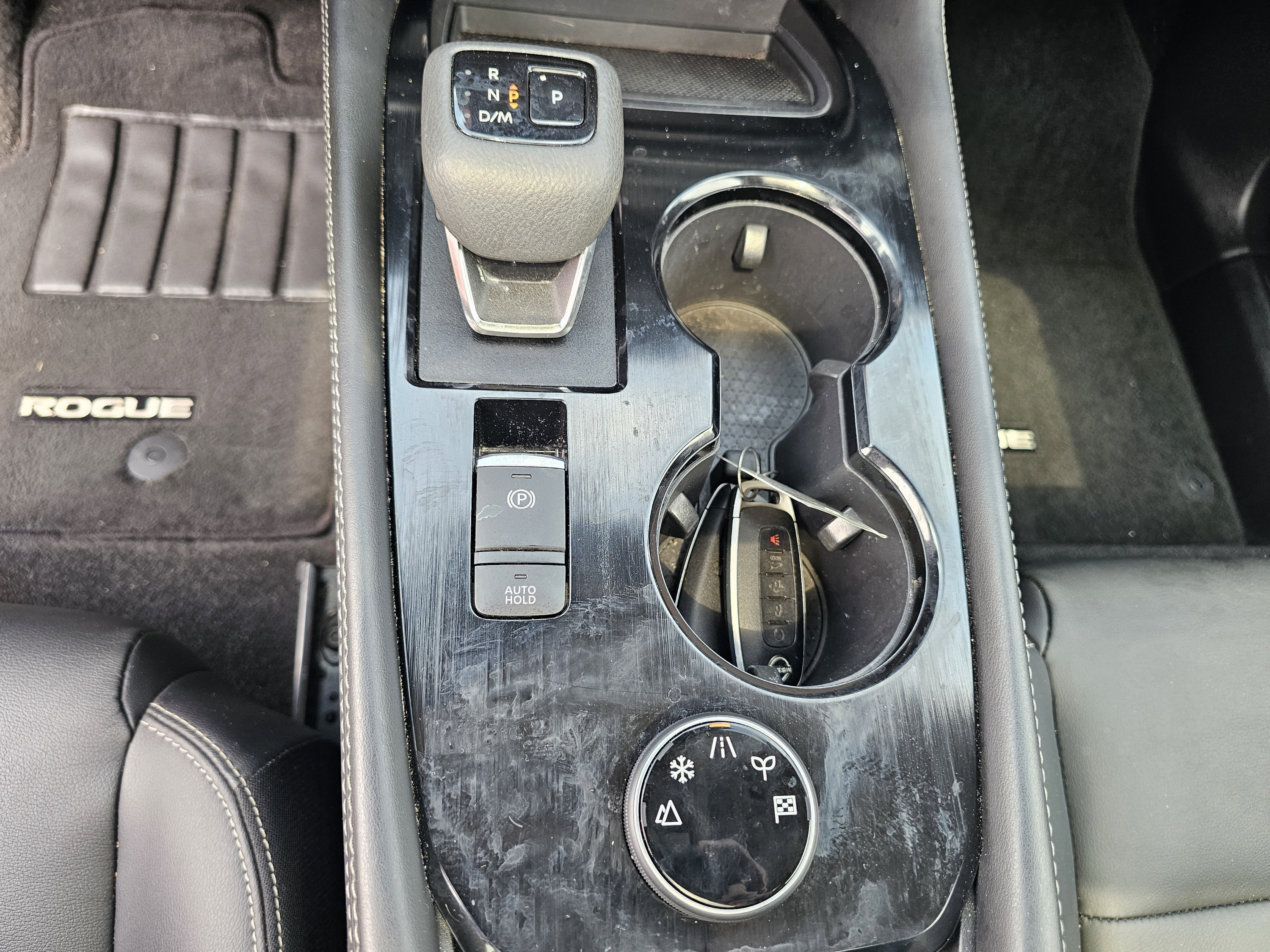 Used 2023 Nissan Rogue SL AWD/4WD image 13