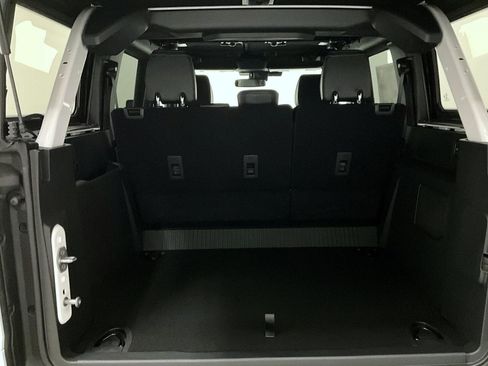 New 2025 Ford Bronco Outer Banks image 9