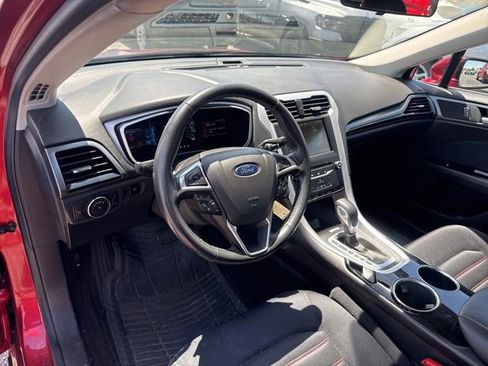 Used 2014 Ford Fusion SE FWD image 15