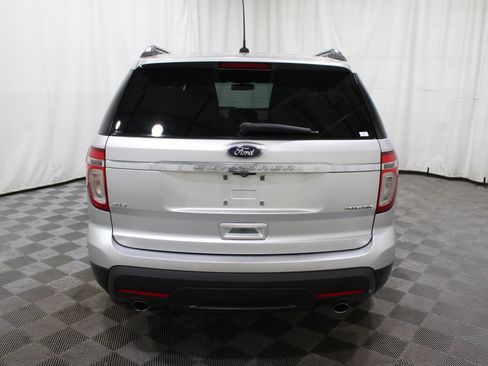 Used 2013 Ford Explorer XLT FWD image 31