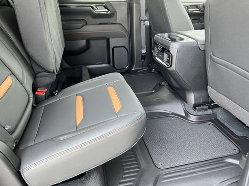 New 2026 GMC Sierra 1500 AT4 w/ Technology Package AWD/4WD image 19