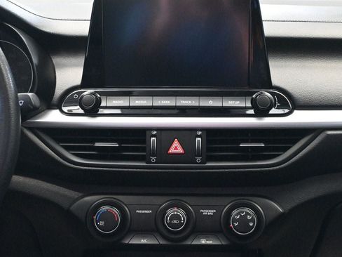 Used 2023 Kia Forte LXS w/ LXS Technology Package FWD image 14