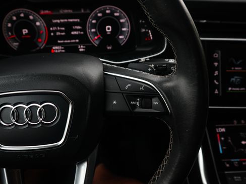 Used 2022 Audi Q8 Premium Plus image 18