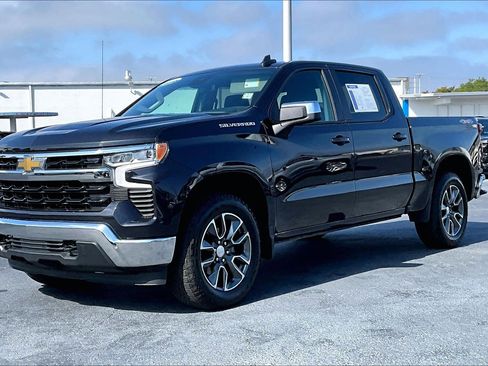 Certified 2023 Chevrolet Silverado 1500 LT image 2