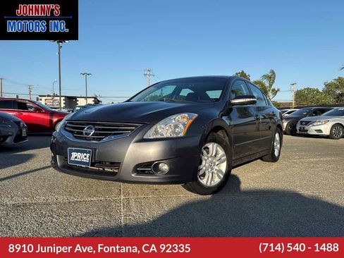 Used 2011 Nissan Altima 2.5 SL w/ 2.5SL Pkg FWD image 1