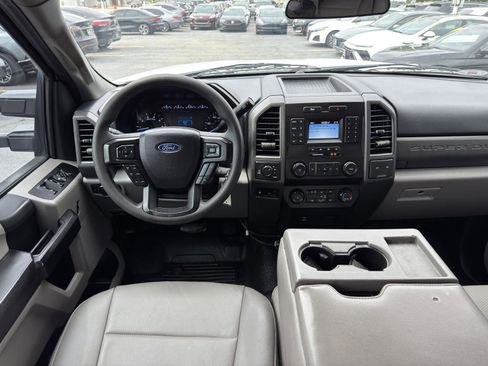 Used 2020 Ford F250 XL w/ Power Equipment Group AWD/4WD image 32