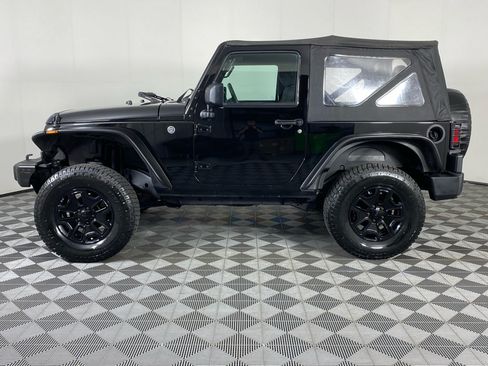 Used 2018 Jeep Wrangler Sport AWD/4WD image 5