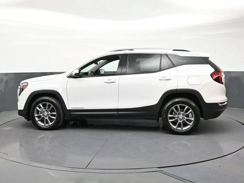 Used 2023 GMC Terrain SLT AWD/4WD image 2