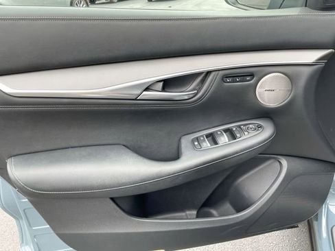 Used 2023 INFINITI QX55 Essential AWD/4WD image 11