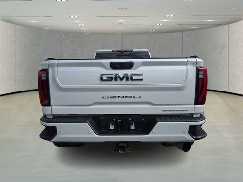 Used 2024 GMC Sierra 3500 Denali Ultimate image 4