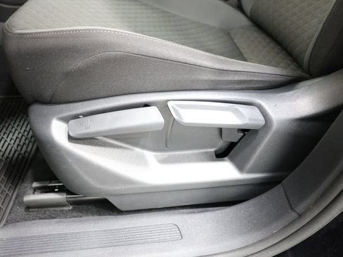 Used 2020 Volkswagen Tiguan S FWD image 14