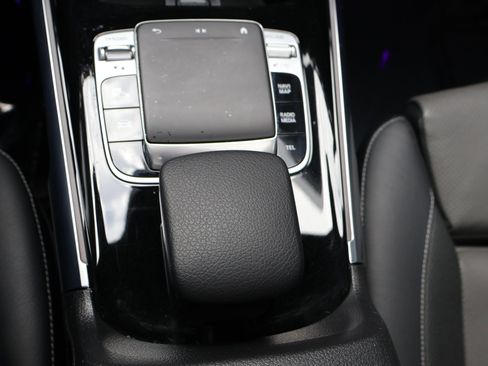 Used 2020 Mercedes-Benz GLB 250 4MATIC w/ AMG Line image 43