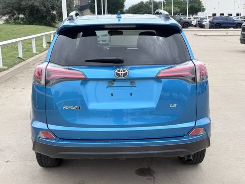 Used 2016 Toyota RAV4 LE FWD image 5
