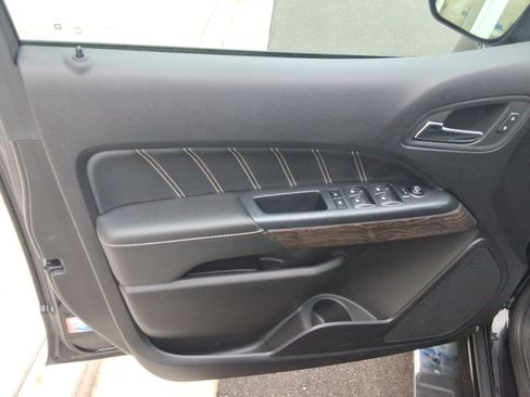 Used 2021 GMC Canyon Denali image 21