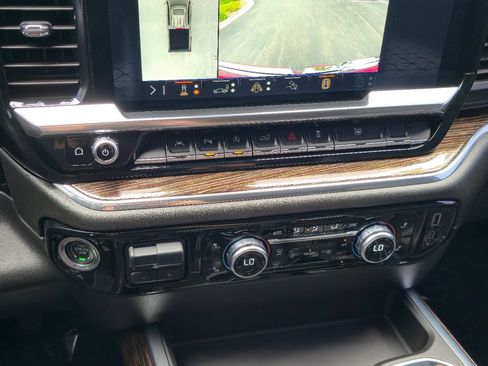 Certified 2024 GMC Sierra 1500 Elevation w/ Elevation Premium Package AWD/4WD image 18