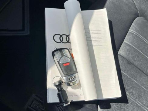 Used 2018 Audi Q5 2.0T Premium w/ Convenience Package AWD/4WD image 5