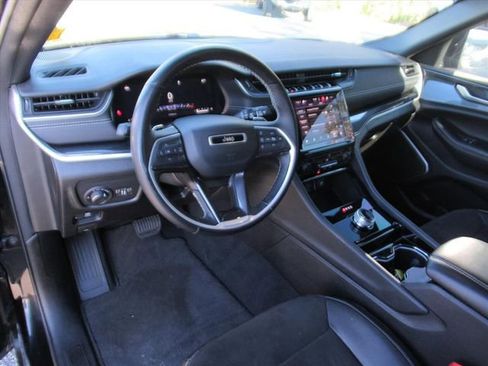 Certified 2022 Jeep Grand Cherokee L Laredo AWD/4WD image 15