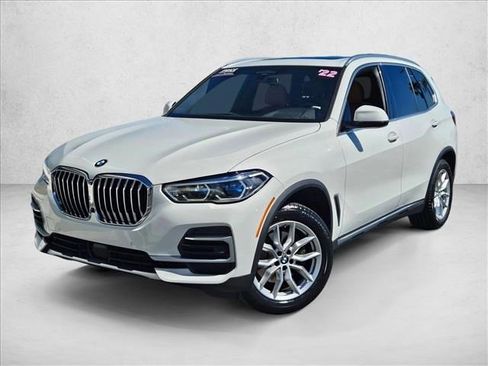 Used 2022 BMW X5 xDrive40i w/ Executive Package image 1