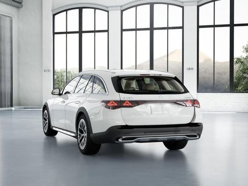 New 2025 Mercedes-Benz E 450 4MATIC All-Terrain Wagon image 27
