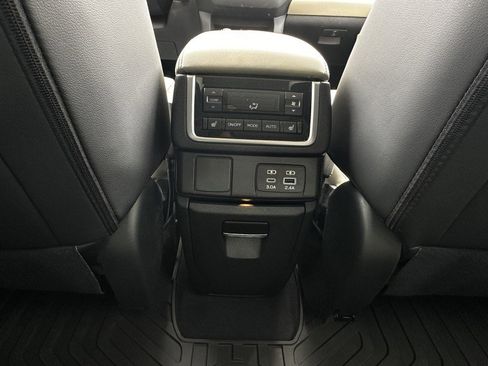Certified 2026 Subaru Ascent Limited w/ Popular Package #2 AWD/4WD image 15