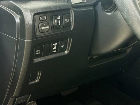 Used 2022 Toyota 4Runner Limited AWD/4WD image 11