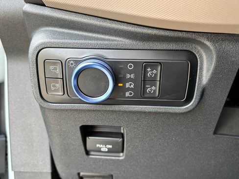 Used 2024 Ford Bronco Wildtrak AWD/4WD image 28