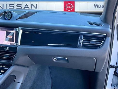 Used 2024 Porsche Macan S image 23