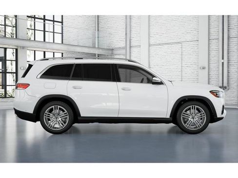 New 2026 Mercedes-Benz GLS 450 4MATIC image 2