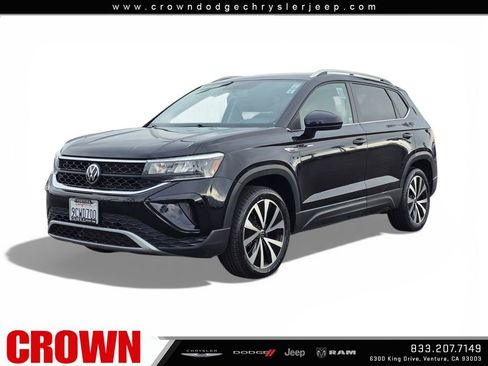 Used 2022 Volkswagen Taos SE image 3