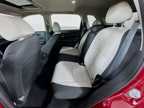 Certified 2024 Honda CR-V EX image 17