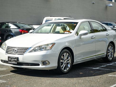 Used 2011 Lexus ES 350 image 3