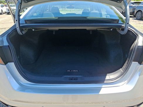Certified 2024 Nissan Altima 2.5 SR w/ SR Premium Package AWD/4WD image 30