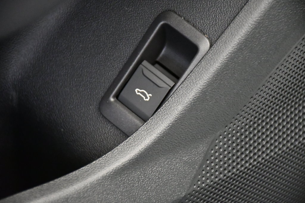 Used 2025 Audi A5 Premium Plus w/ Premium Plus AWD/4WD image 35
