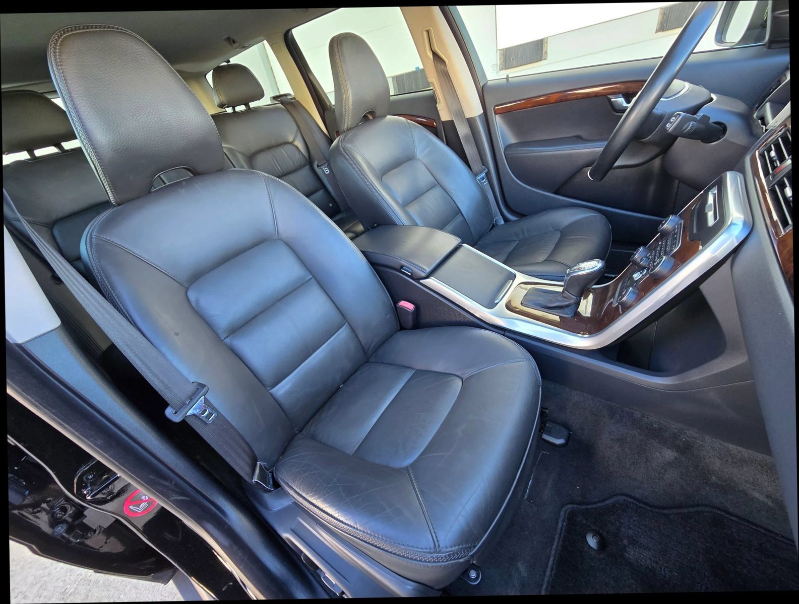 Used 2013 Volvo XC70 3.2 AWD/4WD image 21