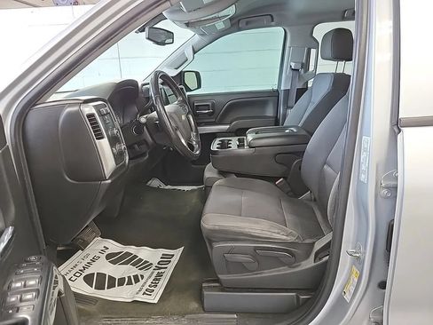 Used 2017 Chevrolet Silverado 1500 LT w/ Trailering Package AWD/4WD image 3