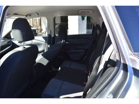 Used 2024 Nissan Rogue SV image 11