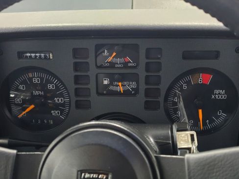 Used 1988 Pontiac Fiero GT image 68